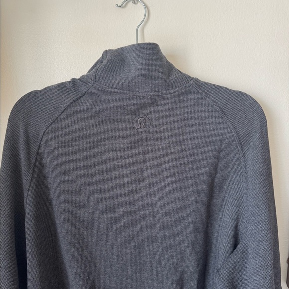 lululemon Scuba Cropped Funnel Neck Half-Zip Waffle, Heathered Graphite Grey, L - Picture 7 of 7